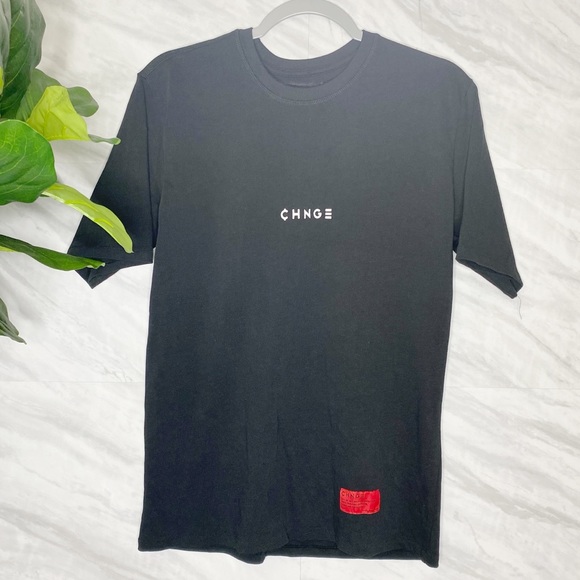 CHNGE Tops - CHNGE T-shirt Small